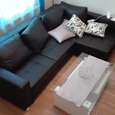 Newly Furnished Flat In The Centre Apartment